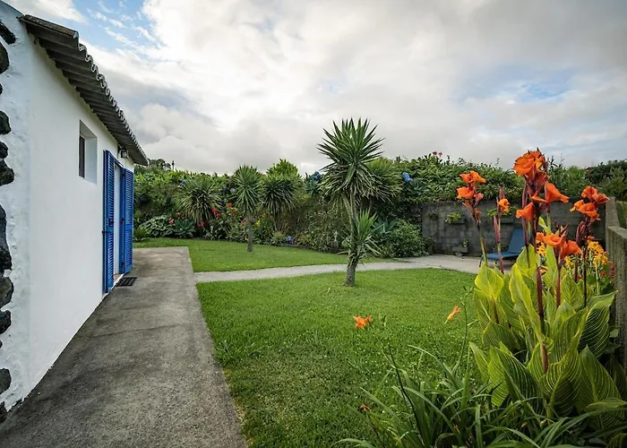 Pico De Mafra Mosteiros (Azores)