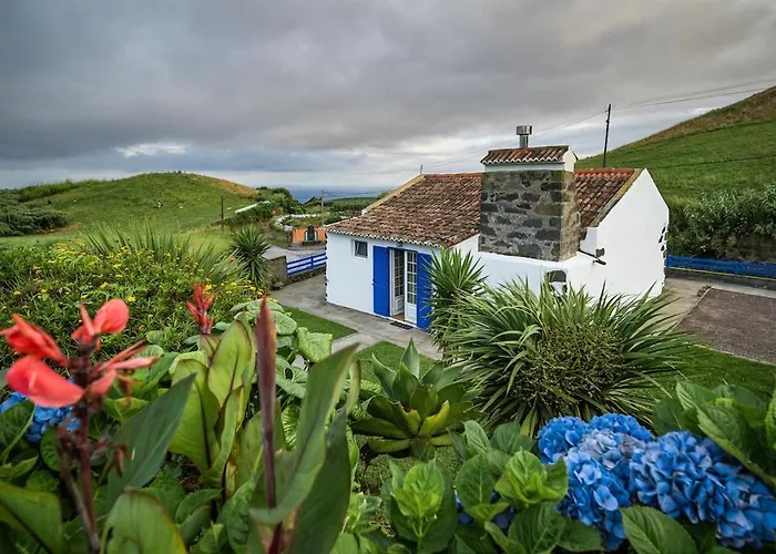 Pico De Mafra Mosteiros (Azores)